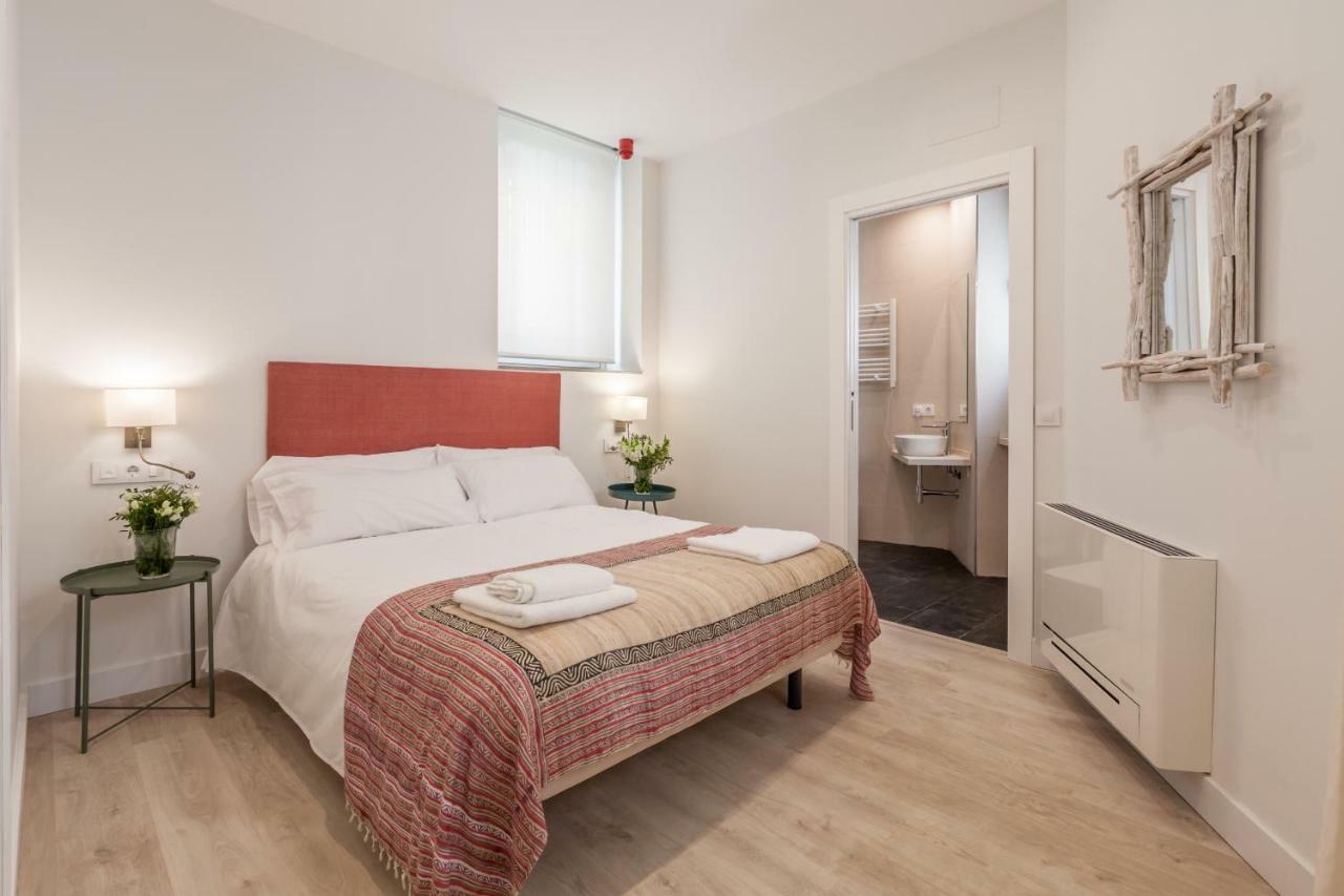 Apartamentos Rg Suites Jardines De Murillo Севиля Екстериор снимка