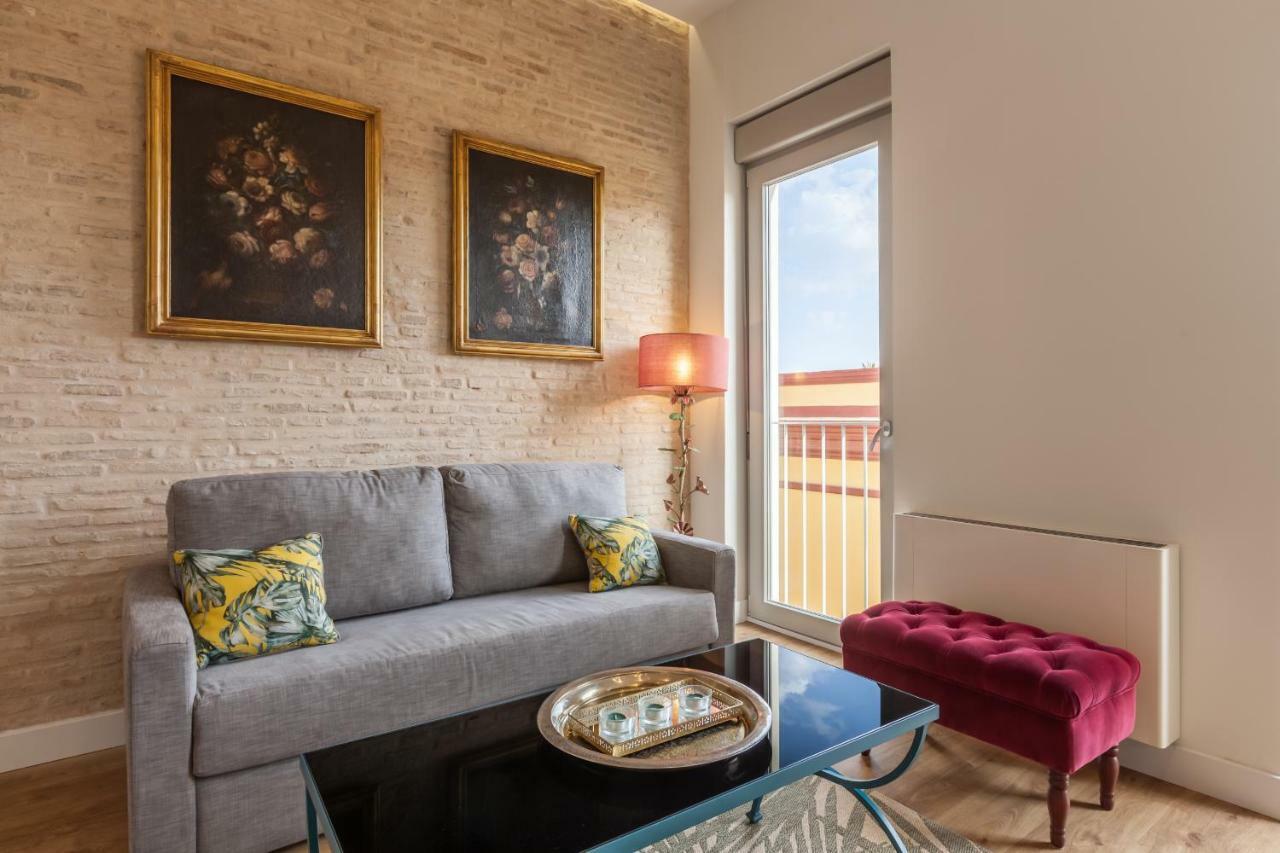Apartamentos Rg Suites Jardines De Murillo Севиля Екстериор снимка