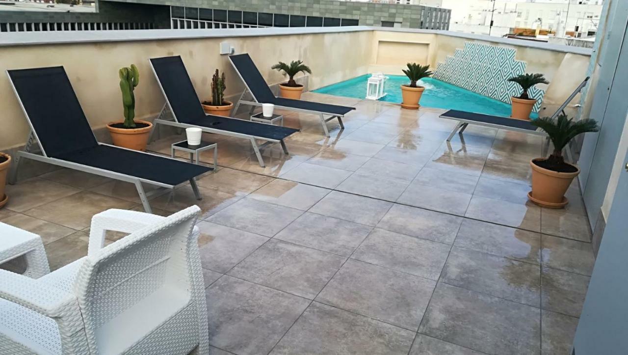 Apartamentos Rg Suites Jardines De Murillo Севиля Екстериор снимка