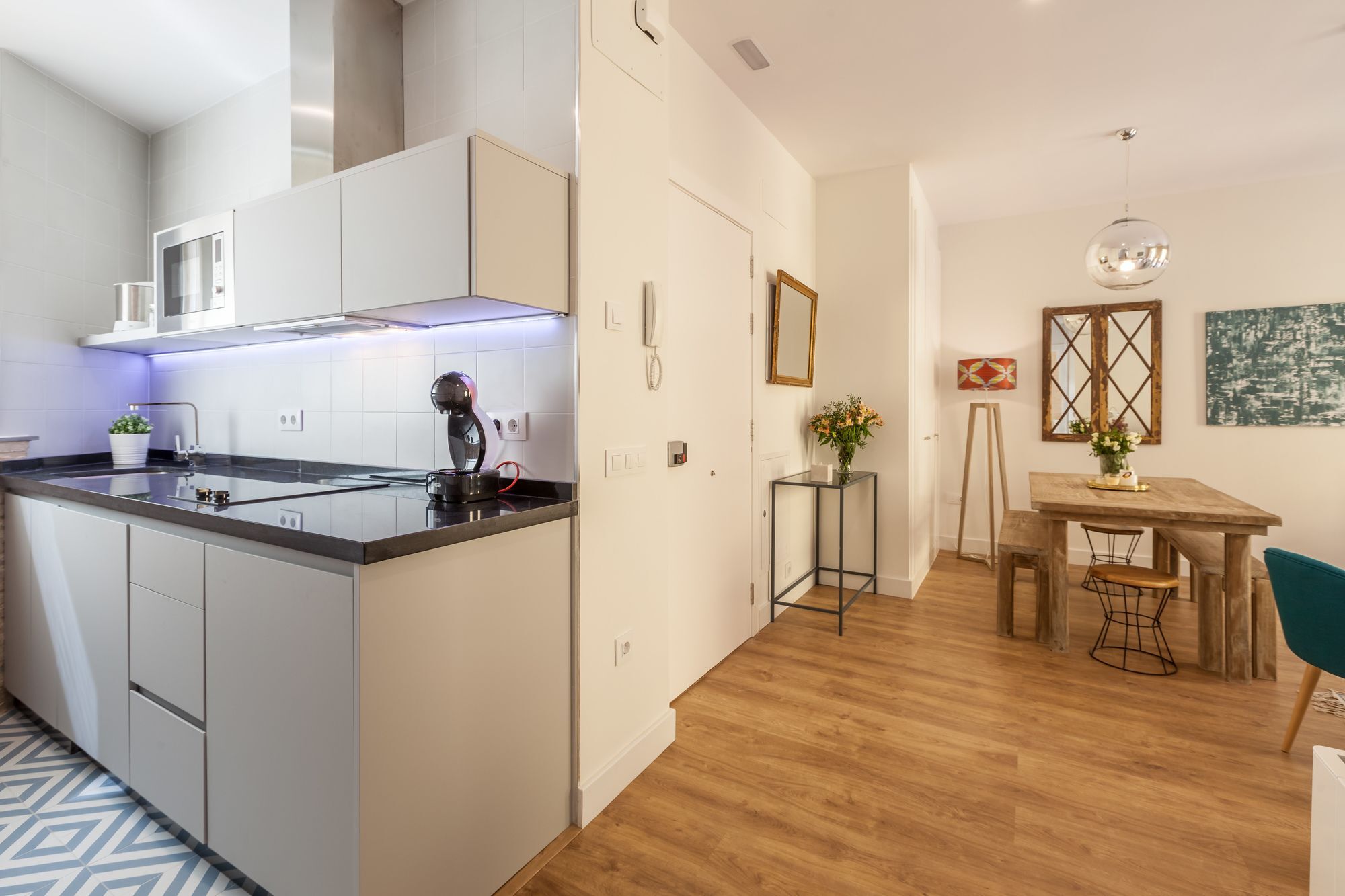 Apartamentos Rg Suites Jardines De Murillo Севиля Екстериор снимка