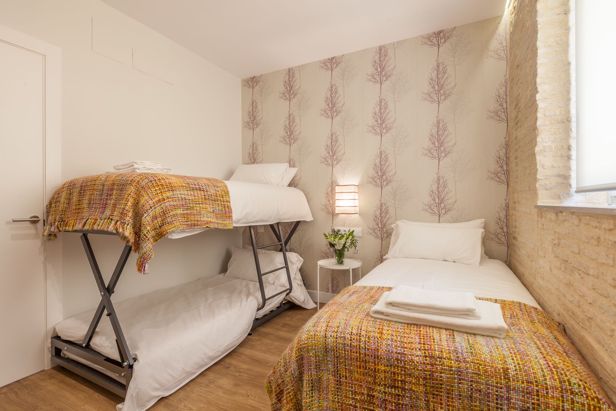 Apartamentos Rg Suites Jardines De Murillo Севиля Екстериор снимка